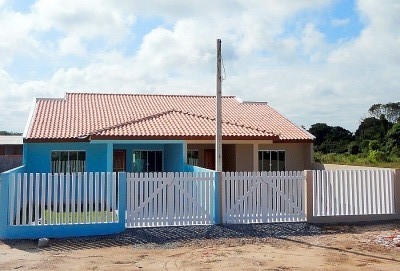 Casa na praia de guaratuba pr em Curitiba  Casa / chalé  55864