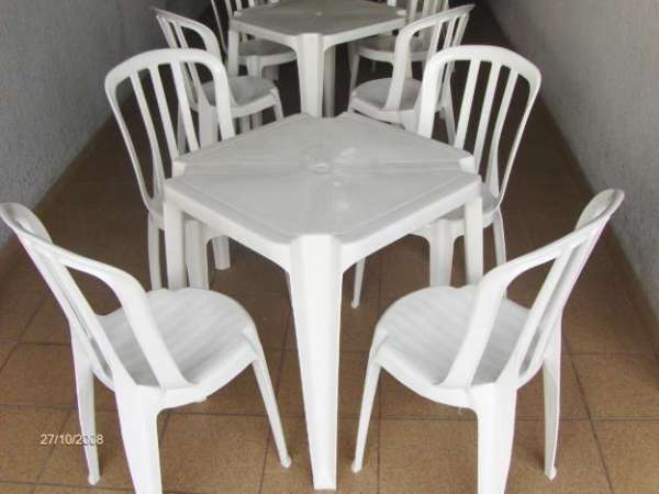 Cadeira e mesa de plastico direto da fábrica em Guarulhos